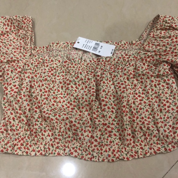 NWT Brandy Melville Mira Top-One Size - Picture 4 of 6